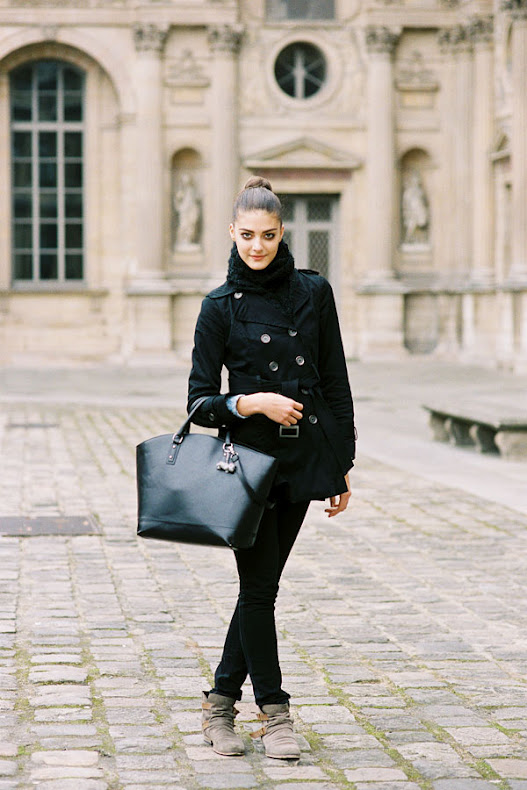 Katryn Kruger Street Style in Paris