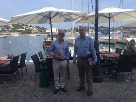 Laurent Minoux y el autor de este blog en nuestro encuentro en Villefranche-Sur-Mer el pasado 22 de julio de 2019. Fuente: Archivo personal de José Pino Díaz.
