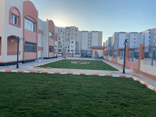 وزير الإسكان يستعرض الموقف التنفيذي للمشروعات السكنية والمرافق بمدينة " العبور الجديدة "