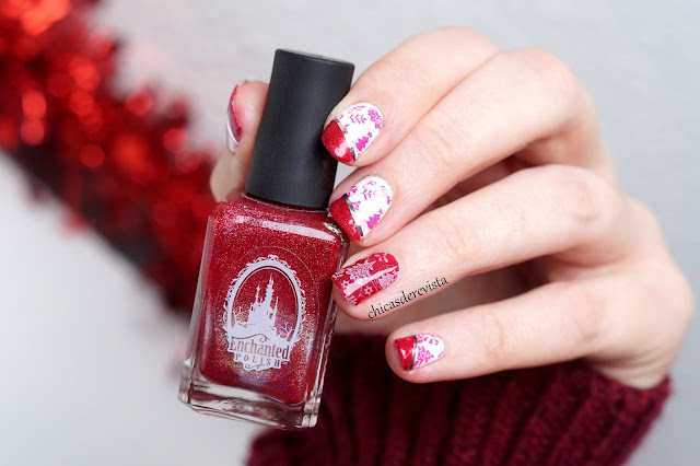 nail art de Noël en rouge et blanc