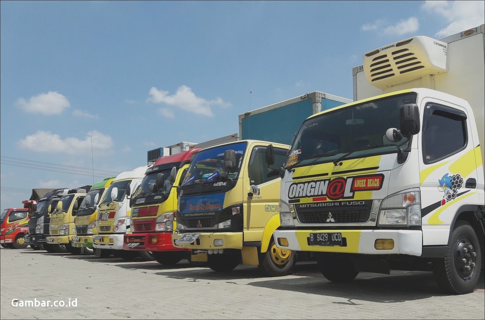 Modifikasi Truk Canter Terkeren Pecinta Truk Truk