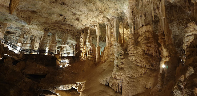 Monaco cave