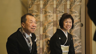 つきじ治作での花嫁と両親の対面シーン