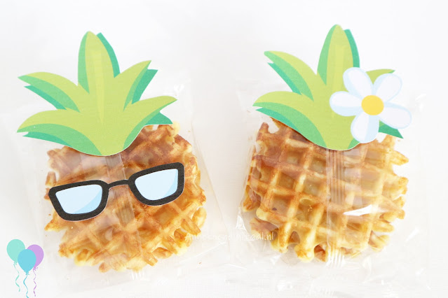 grappige traktatie met wafels en ananas