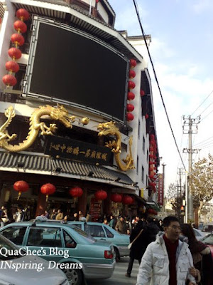 yuyuan garden bazaar, crowd