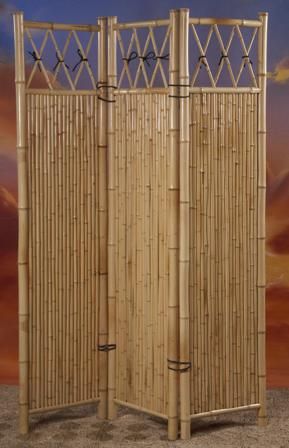 Contoh sekat  ruangan  minimalis sederhana dari bambu  
