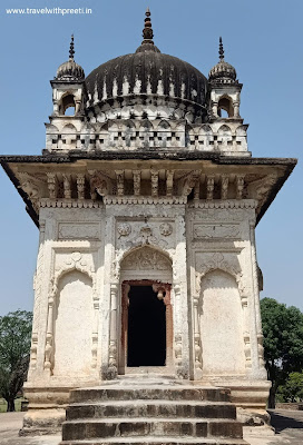 प्रतापेश्वर मंदिर खुजराहो - Pratapeshwar Temple Khajuraho