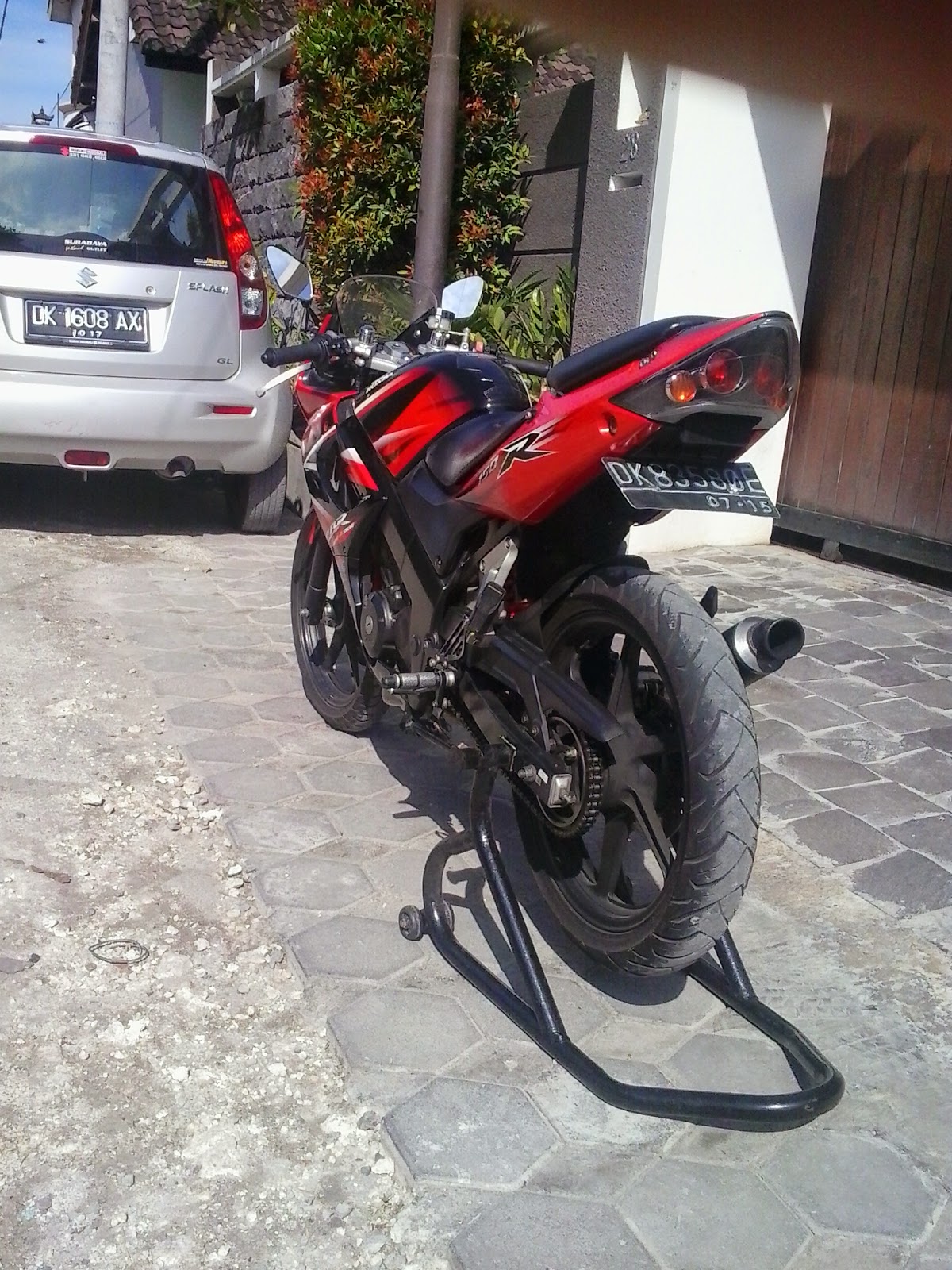 ACR Blog Mencicipi Honda CBR 150R Spek Bengis