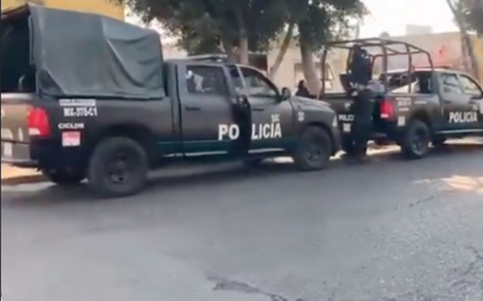 Fwd: Se desata riña entre policías y vecinos de la Peñón de los Baños
