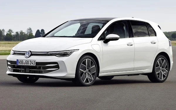 Novo Golf 2025 híbrido tem autonomia elétrica de 100 km