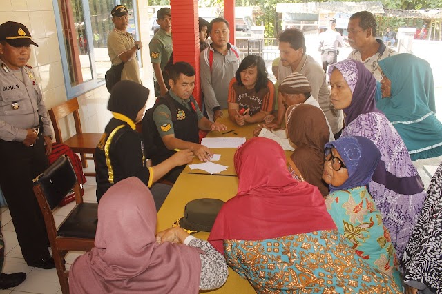 PERERAT KEMANUNGGALAN DENGAN RAKYAT TNI GELAR PENGOBATAN MASSAL 