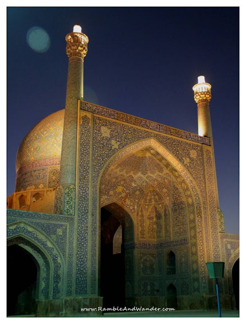 Iran: Praying at Masjid Imam Mosque Esfahan - Ramble and Wander