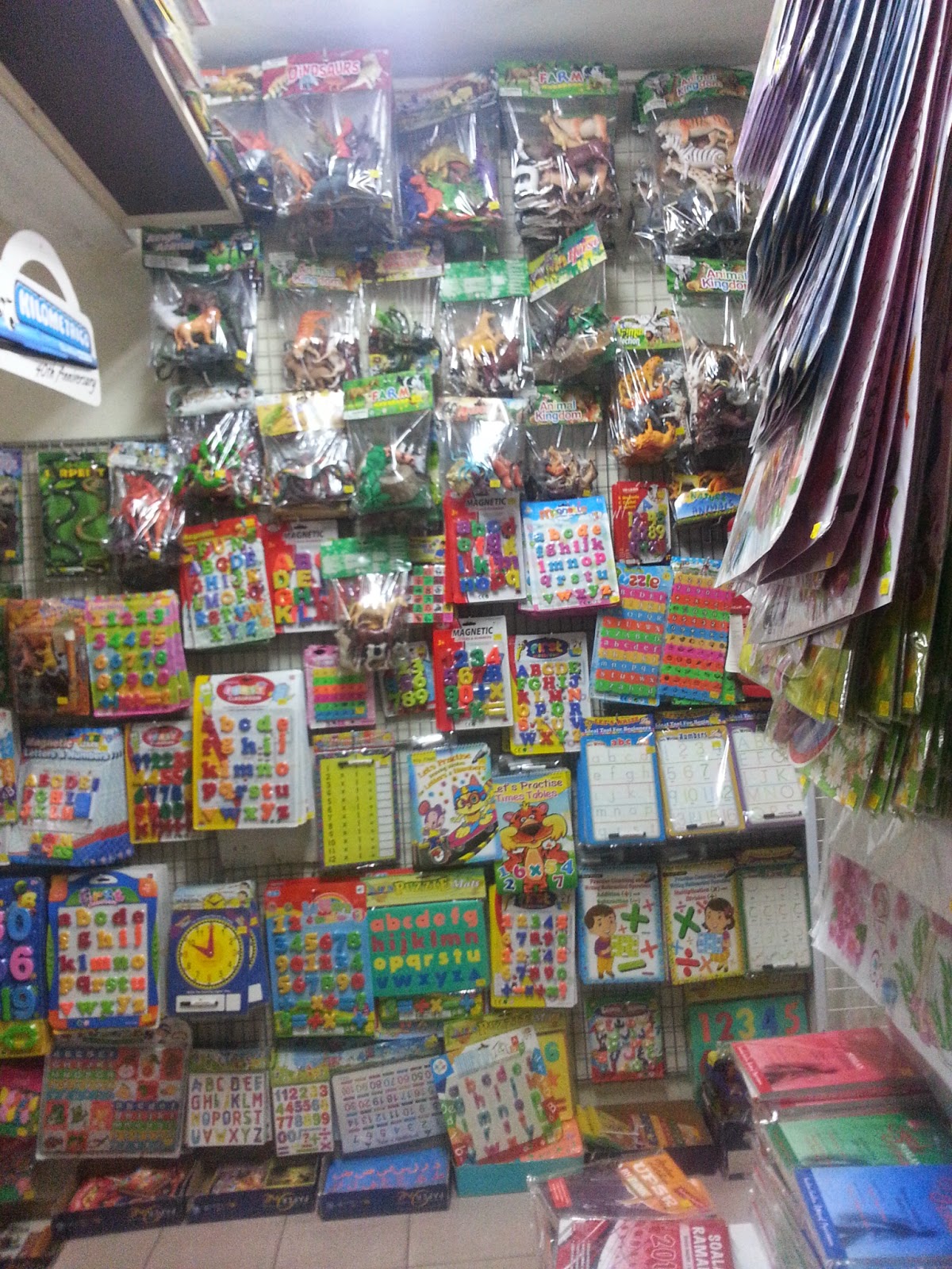 Kedai buku murah dan banyak pilihan di Shah Alam