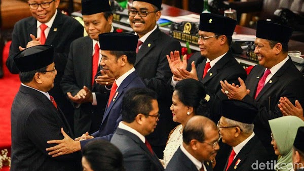 Membaca Alasan Jokowi Merangkul Prabowo