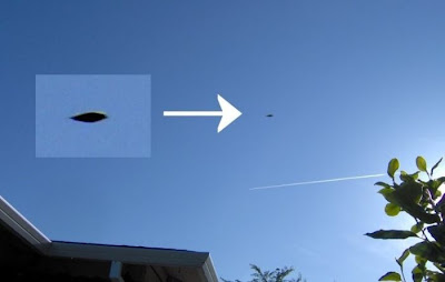 100 Foto Penampakan UFO dari Seluruh Dunia!