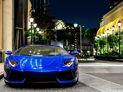 foto de lamborghini azul