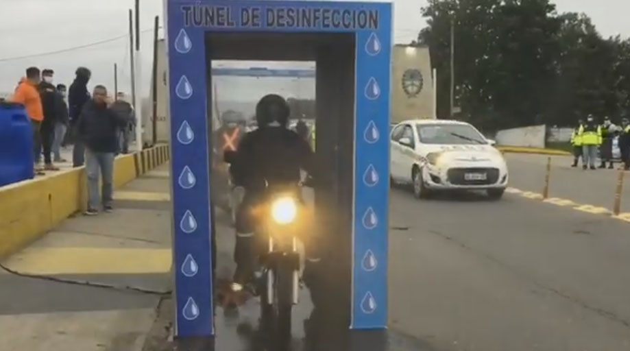 desinfección para motos y peatones en Tucumán coronavirus