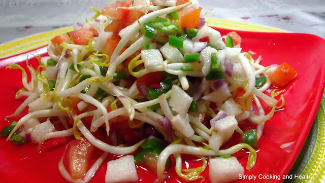 Colorful bean sprout salad