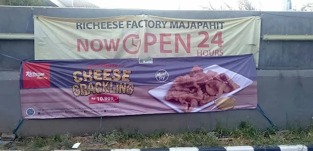 Promo Outdoor Cheese Crackling Richeese Factory S Parman