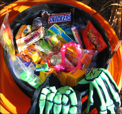 Evil bowl of candy in the rushes