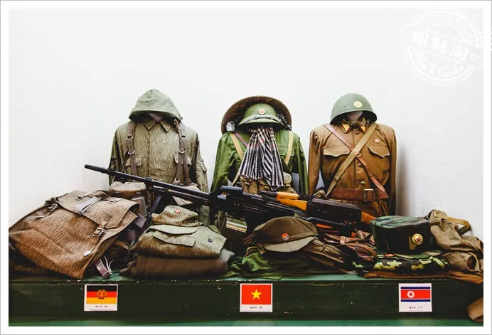 麗貞館軍裝