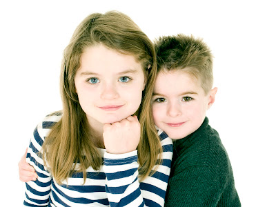 brother and sister, cousins, photographers, portraits, photography kirriemuir