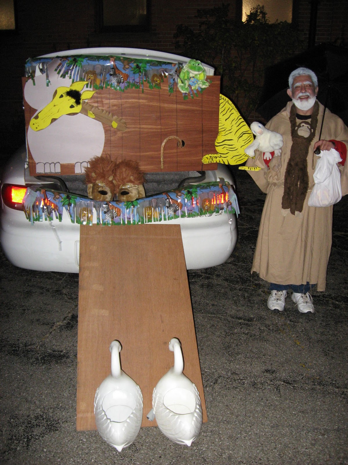 Simply Mommy: More Bible Costumes / Trunk or Treat Ideas that I like!