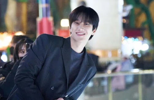 The representative of Ahn Bo Hyun has addressed the recent controversies surrounding the actor, revealing that he is going through tough times.  Old videos of Ahn Bo Hyun have resurfaced after news of his relationship with BLACKPINK's Jisoo!