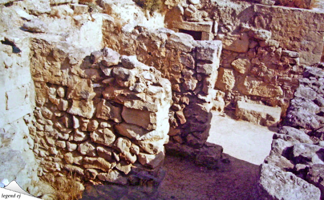 ミノア文明・フェストス宮殿遺跡 Storerooms, Phaestos Palace／©legend ej