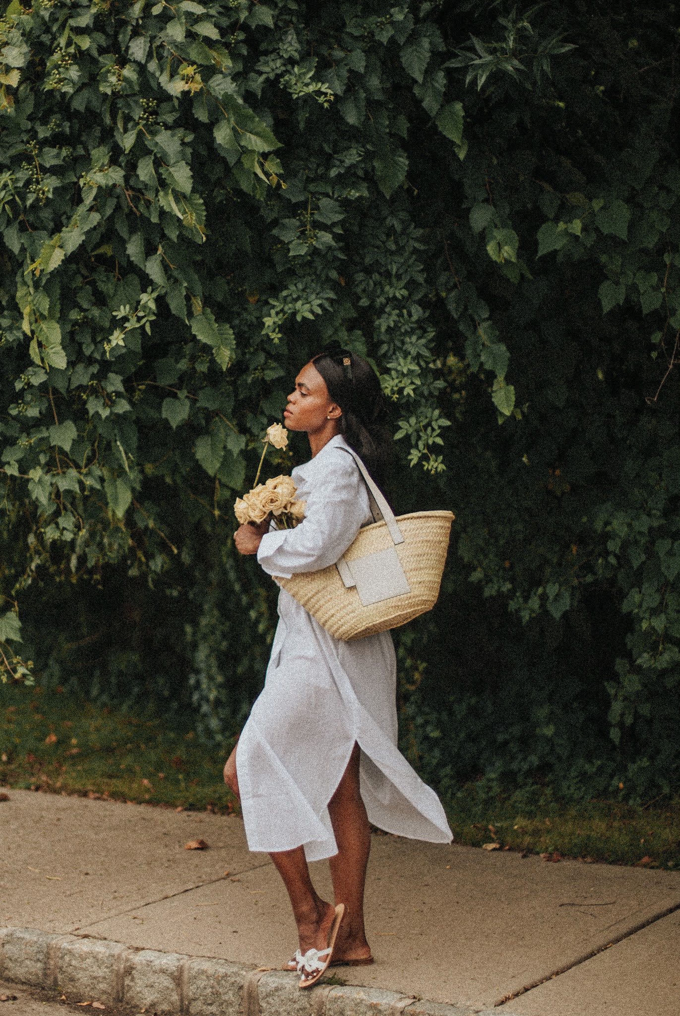 Loewe’s Leather-Trimmed Woven Raffia Tote White