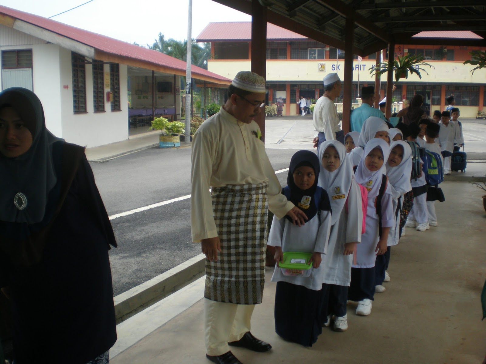 Surat Datang Ke Sekolah Ada Majlis Hari Raya