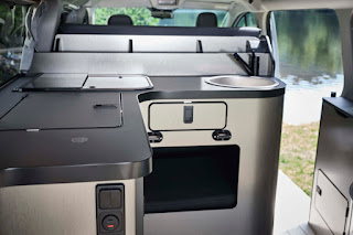 Ford Transit Custom Nugget Plus Active (2022) Kitchenette