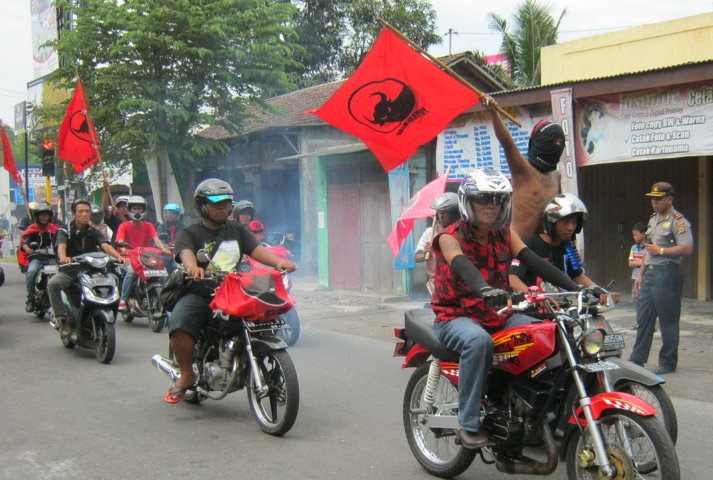 Humas Polres Bantul: KAPOLSEK KASIHAN PIMPIN LANGSUNG 