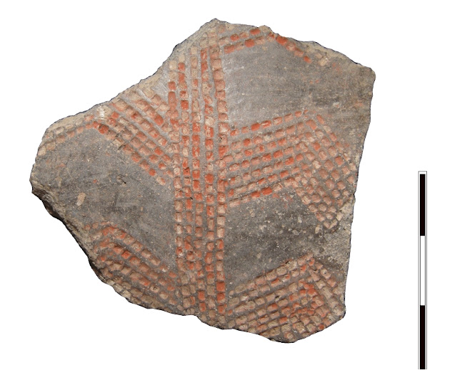 Early Neolithic pottery fragment with unique iconography found in El Portalón de Cueva Mayor site, Atapuerca
