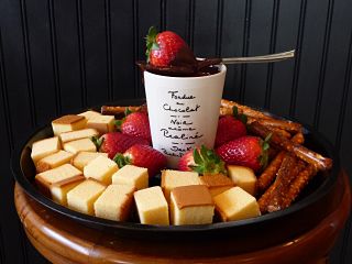 fondue-de-chocolate-con-frutas