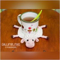 http://amigurumislandia.blogspot.com.ar/2018/05/amigurumi-ovejita-posatazas-gallimelmas.html