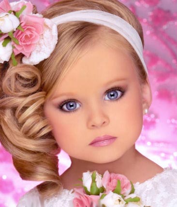 Baby Photo Girl on Very Cute Baby Girl With White And Pink Roses In Pink Background