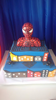 Bolo falso de aniversário Homem aranha