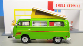 GreenLight Volkswagen tent camper bus