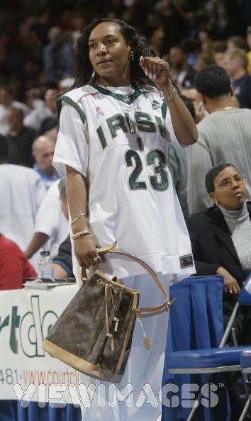 lebron james mother. lebron james mother delonte