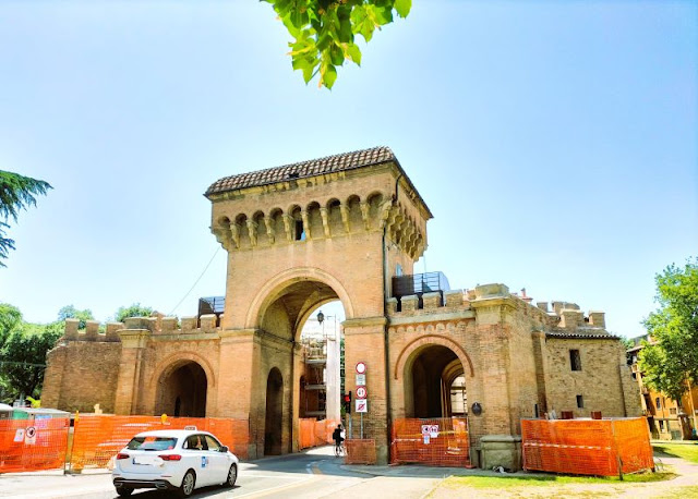 Porta Saragozza Bologna