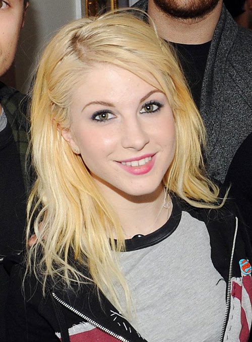 hayley williams paramore blonde. hayley williams hair dye.