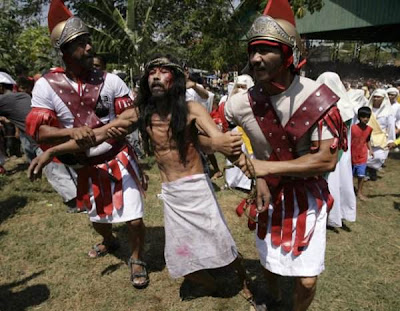 crucification in Philippines