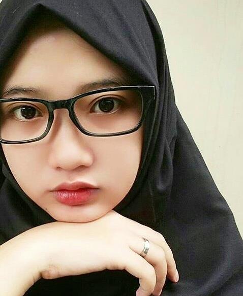 50+ Foto Gadis Berjilbab Cantik Imut Masih Muda Islami 