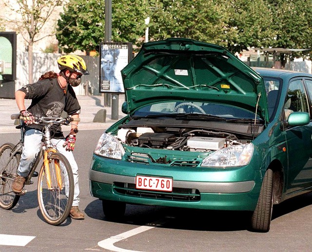 Các ông lớn Nhật Bản đã nhường thị trường xe điện cho Tesla, BYD và Volkswagen như thế nào? - Ảnh 1.