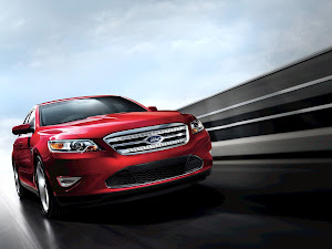 Ford Taurus SHO 2011 (3)