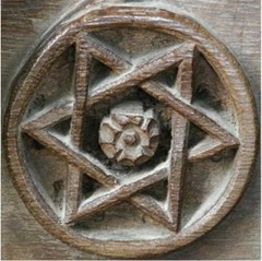 Wood-Carving-hexagram