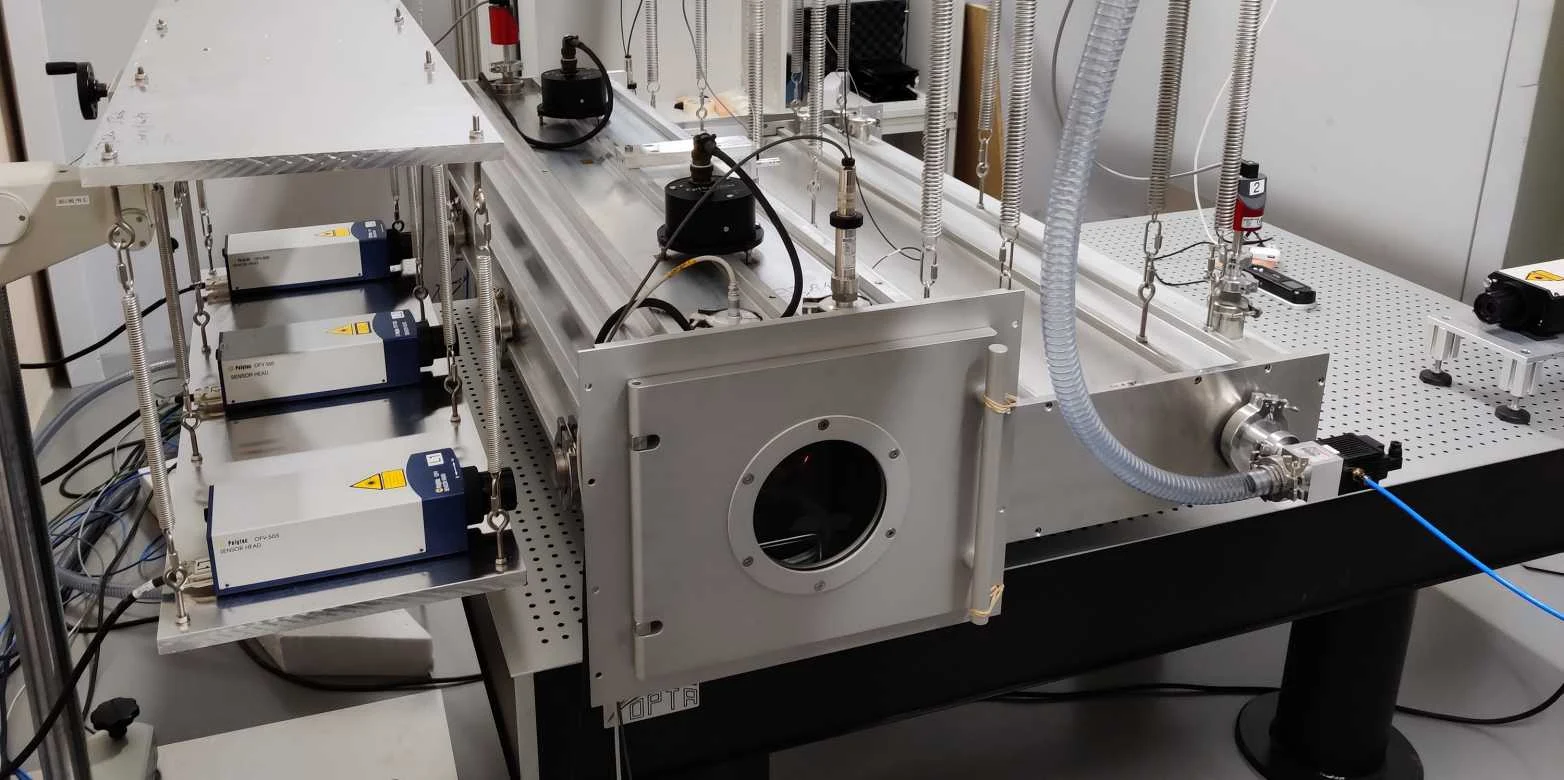 Con este montaje experimental, los investigadores de la ETH han conseguido determinar la constante gravitatoria de una forma nueva. (Fotografía: Jürg Dual / IMES / ETH Zurich)