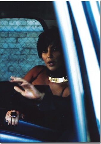 Kim-Kardashian-Vogue-Italia-Fashion-Magazine-Photo-Shoot-003-491x701