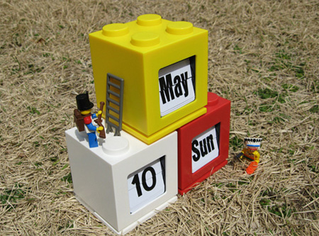 LEGO Inspired Desktop Calendar 6